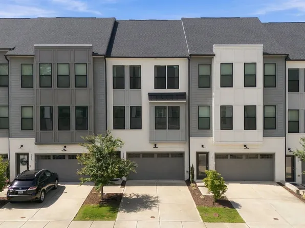 1133 Kiernan Grove Ln, Cary, NC 27519