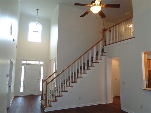 4th image of 465 Pittman Mill Ct