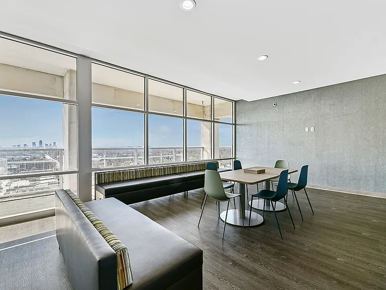CityView on Meridian — Photo 36