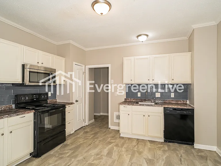 7063 Julian Ave — Photo 7