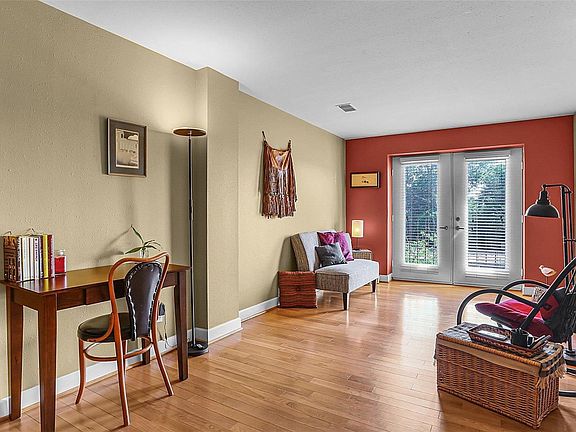 2nd image of 5630 Pershing Ave Unit 35
