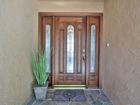 4th image of 19733 Graystone Ln