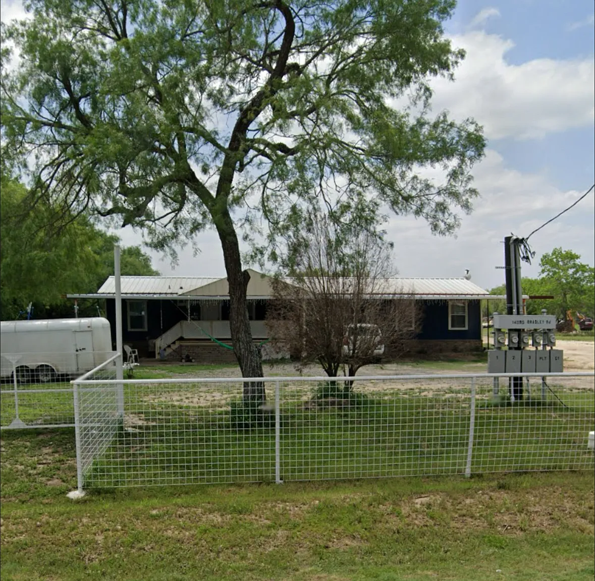Bradley Rd, Atascosa — Photo 1