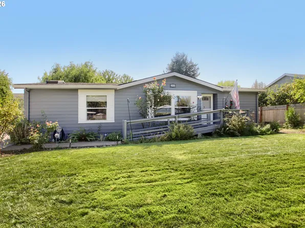 244 NW Hayden Ct, Hillsboro, OR 97124