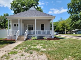 1102 Hill Ave, Spirit Lake, IA 51360