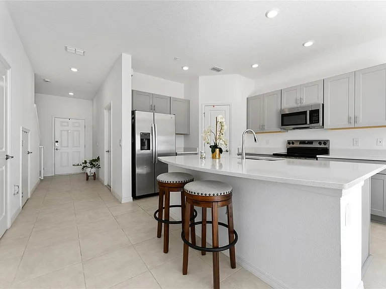 5131 Quakers Pl — Photo 6
