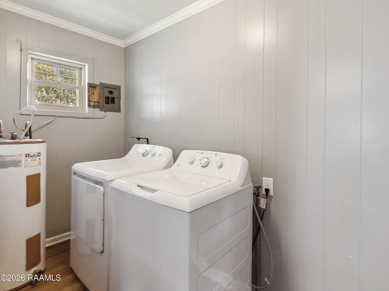 319 W Railroad Ave — Photo 11