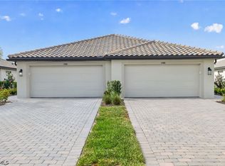 19488 Hinkley Dr, Estero, FL 33928