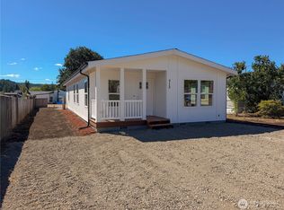 713 B St, Vader, WA 98593