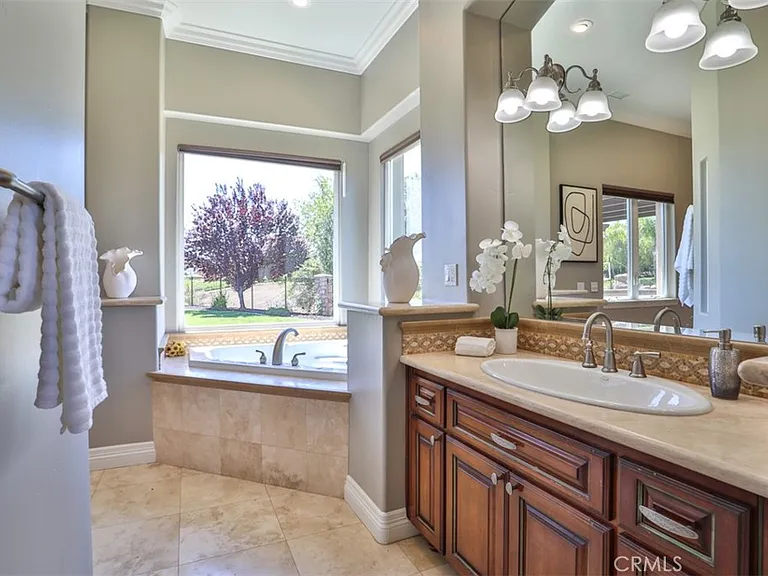 39520 Colleen Way — Photo 61
