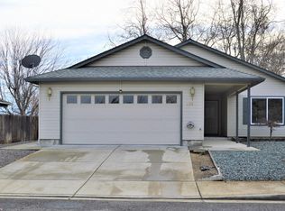 238 Jared Ct, Phoenix, OR 97535