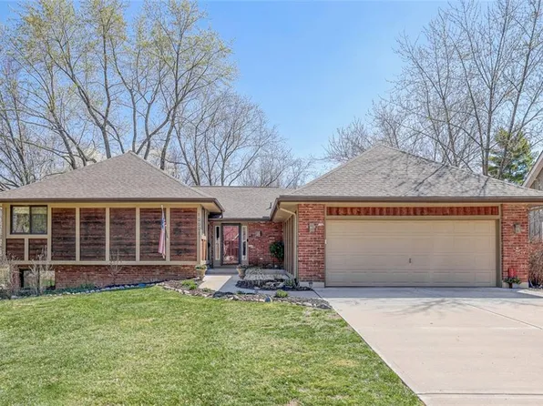 10001 W 101st St, Overland Park, KS 66212
