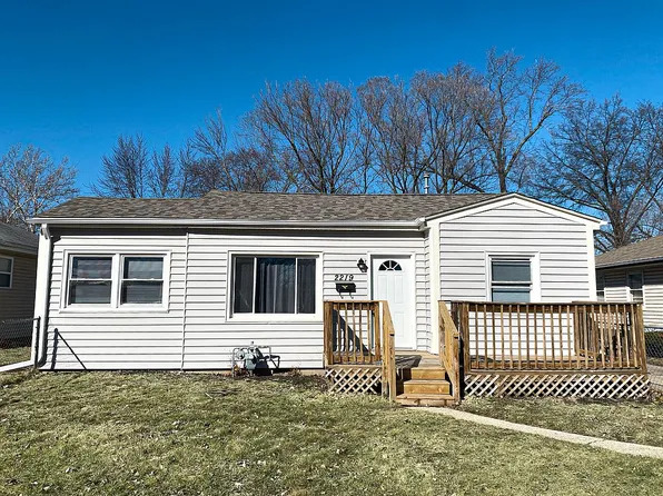 2219 Barton Blvd, Rockford, IL 61103