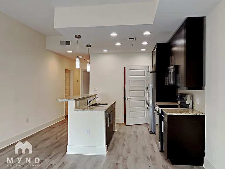 1080 Peachtree St NE #1406 — Photo 6