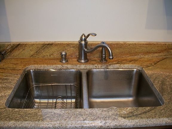 5th image of 5914 N Magnolia Ave