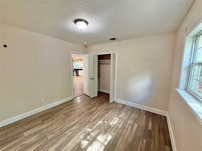 2810 Flowertree Rd — Photo 15