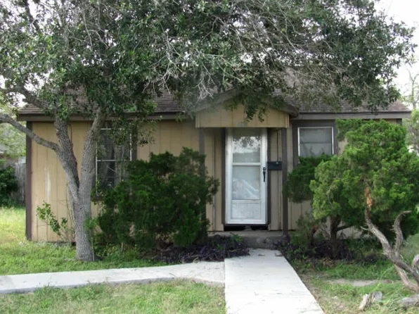 409 N Russ St, Sinton, TX 78387