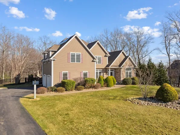 4 Jacob Road, Windham, NH 03087