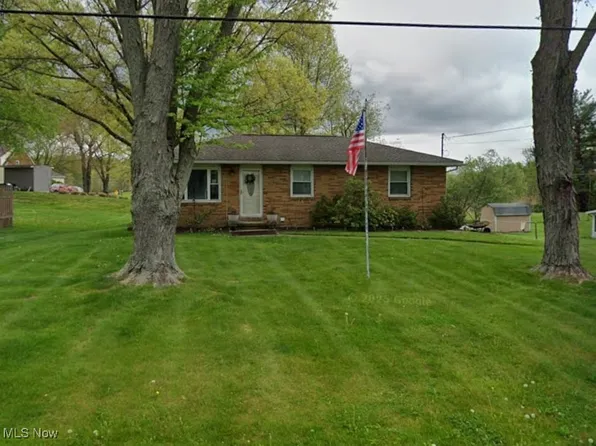 2273 Dewport Dr, Akron, OH 44312