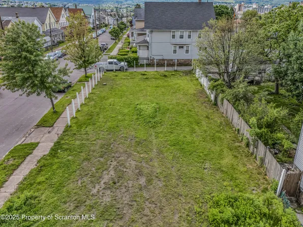 741 River St, Scranton, PA 18505