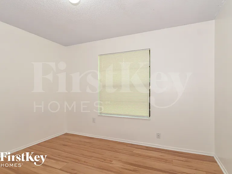 3228 Curry Woods Cir #2 — Photo 14