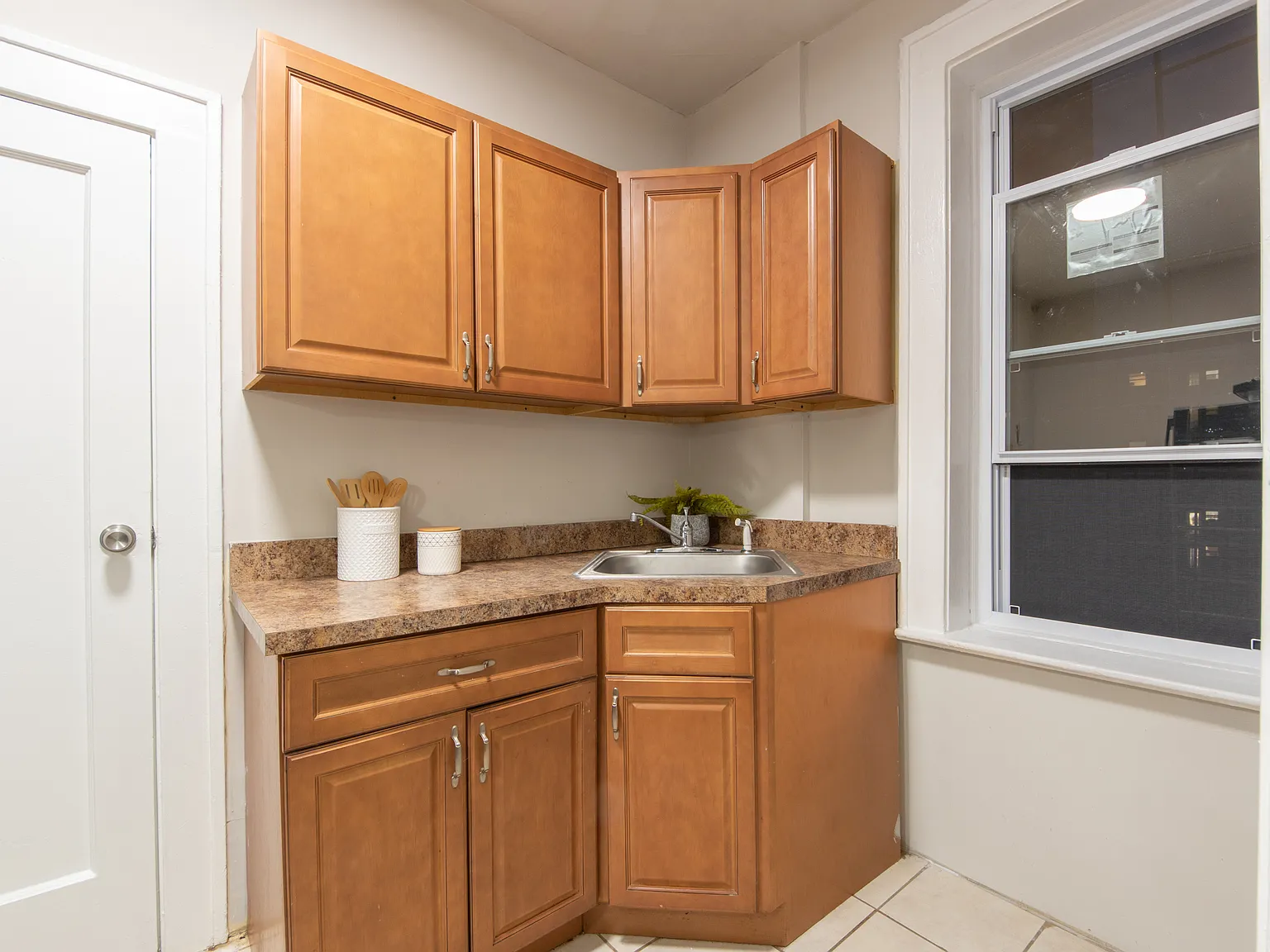 Randolph Manor Apartments — Photo 4