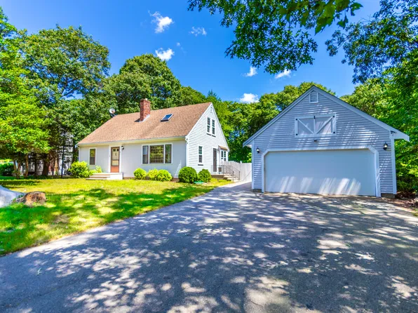 21 Upshur Drive, North Falmouth, MA 02556