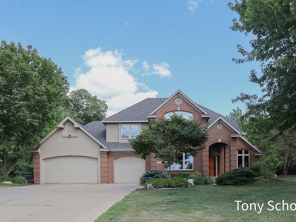 1st image of 6054 Summerhill Dr