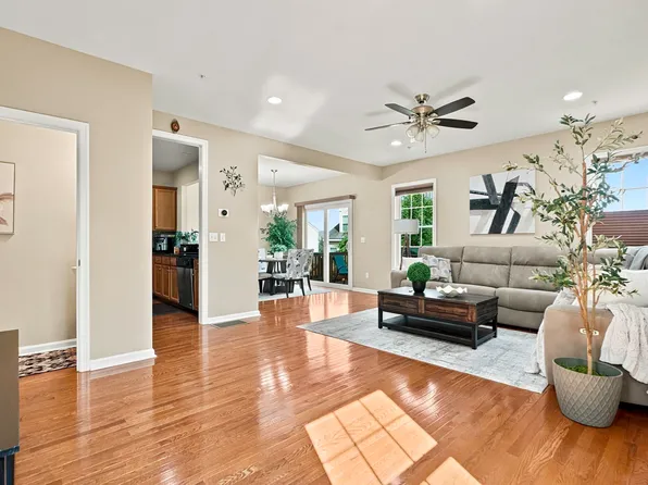 39 Frostpane Ln #39, Hopkinton, MA 01748