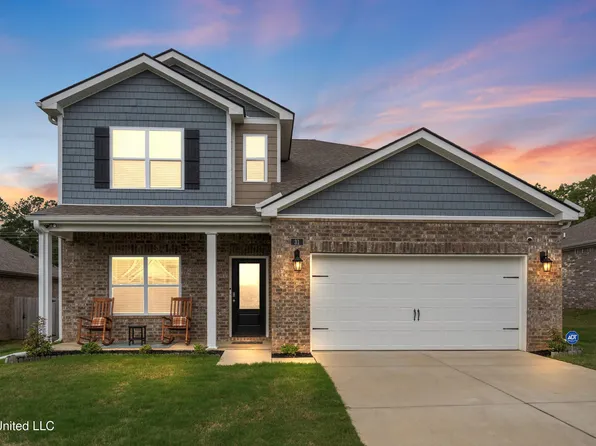 31 Twin Lakes Dr, Byhalia, MS 38611