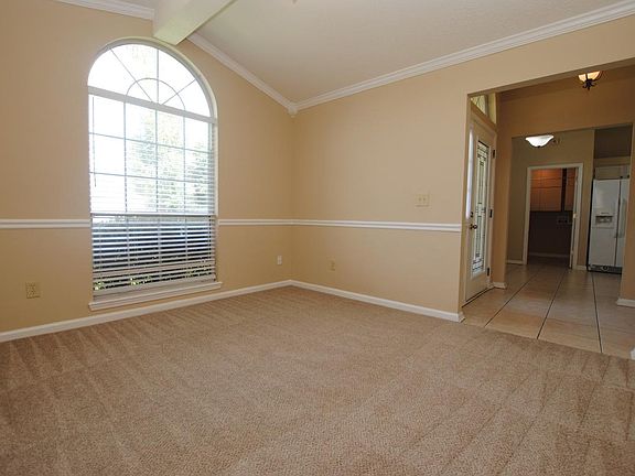 2nd image of 1676 Northglen Cir