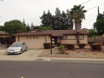 1295 Kentucky Dr, Concord, CA, 94521