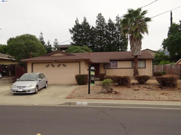 1295 Kentucky Dr, Concord, CA 94521
