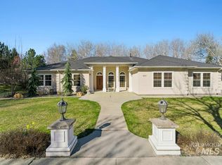 977 N Woodvalley Pl, Eagle, ID 83616