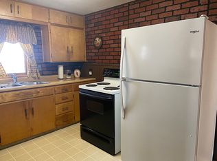 214 Conkling Ave, Garden City, KS 67846