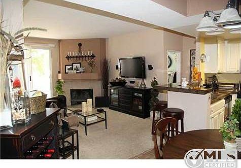 2nd image of 2050 Camino De La Reina Unit 102