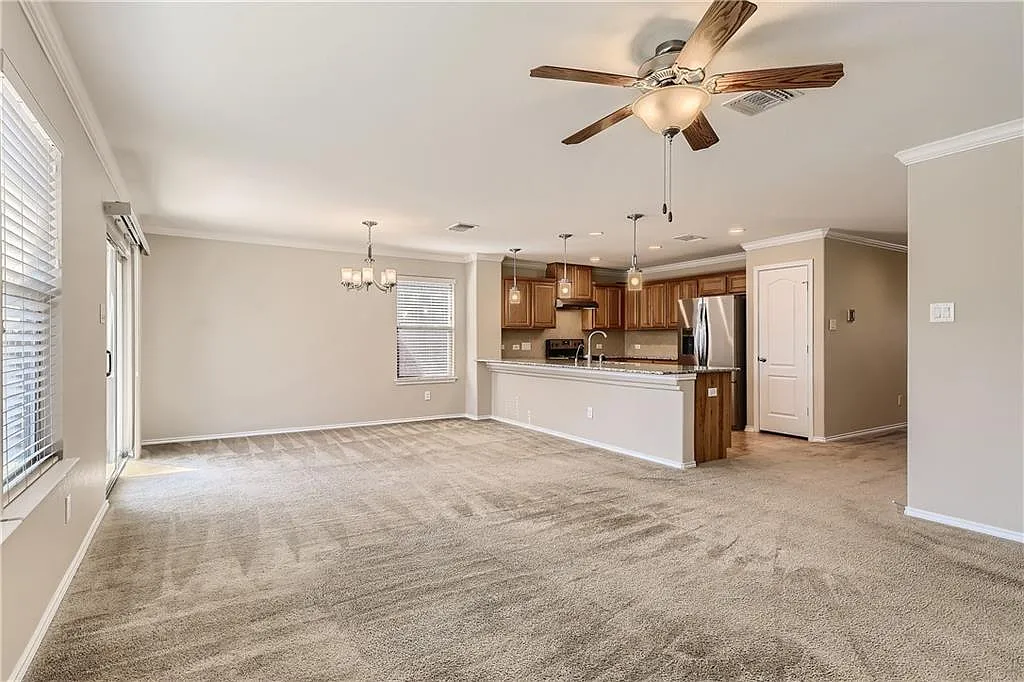 3 bed, 2.0 bath, 1678 sqft, $1,850 — Photo 4