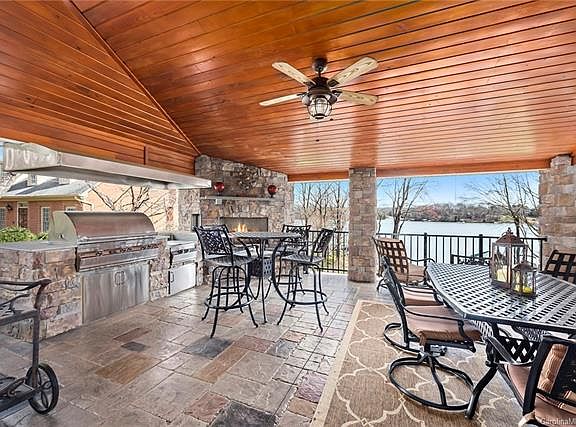 2nd image of 12016 Mountain Lake Cv