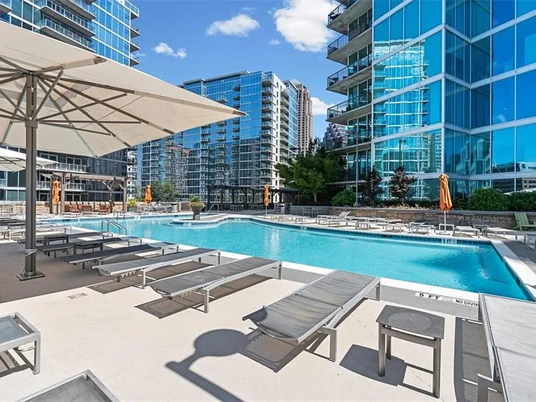 1080 Peachtree St NE #2110 — Photo 32
