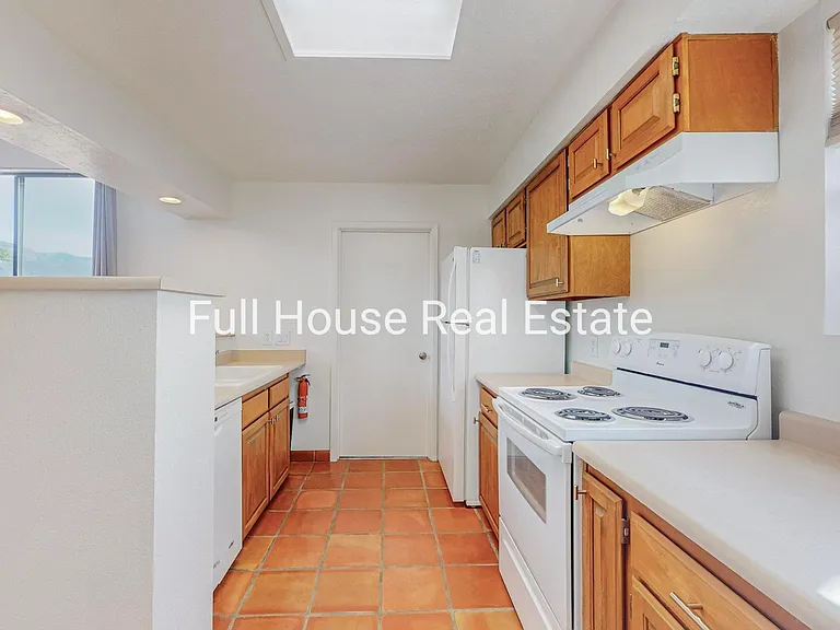 876 Tramway Lane Ct NE — Photo 12