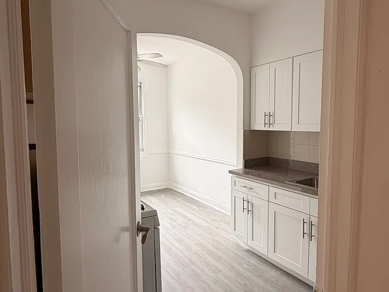6407 102nd St #3 — Photo 5