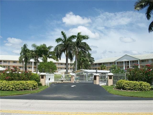1st image of 10684 Gulf Shore Dr APT 304