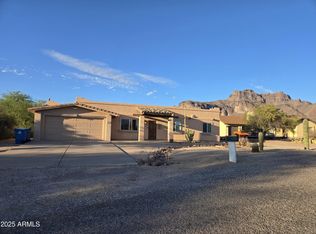 5660 E Calle Mirage, Apache Junction, AZ 85119