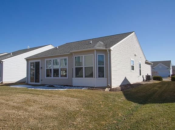 3rd image of 3294 Comstock Ct