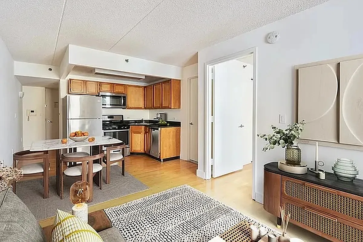 63 Schermerhorn Street — Photo 2