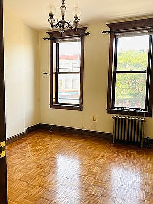 5th image of 667 Washington Ave APT 3