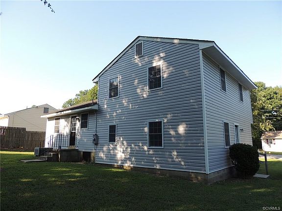 2nd image of 1906 Stewart Ave