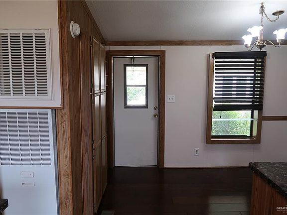 4th image of 5005 E State Highway 107