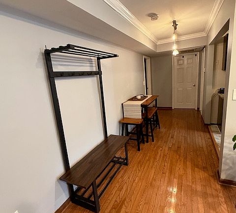 Foyer and dinning area