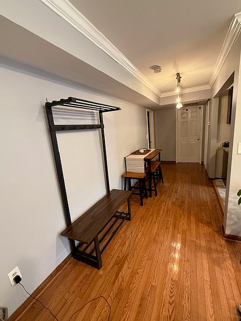 Foyer and dinning area